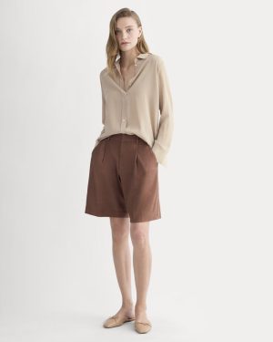 The Pleated Short in Stretch Linen | Cedarwood