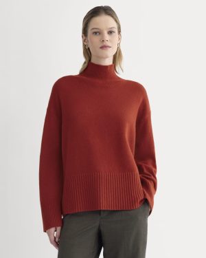 The Boxy Turtleneck in Cashmere | Berry Red