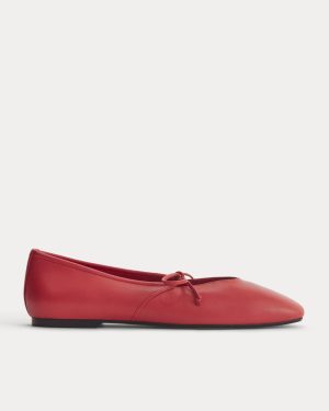Leather Keyhole Flat | Classic Red