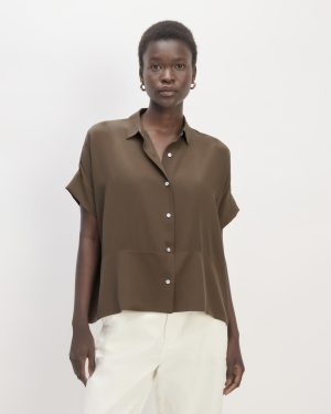 The Boxy Shirt in Washable Silk | Cocoa